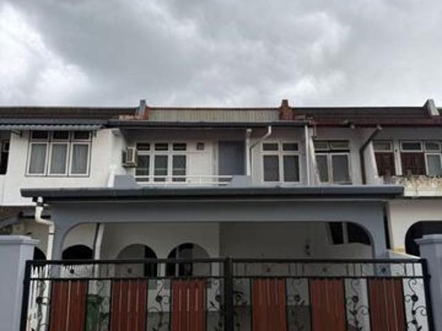 Terraced House for rent in Kuching, Bahagian Kuching