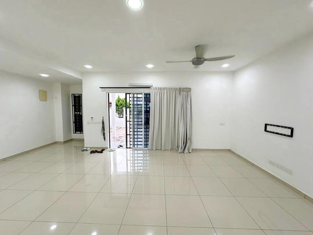 Terraced House for rent in Kulai