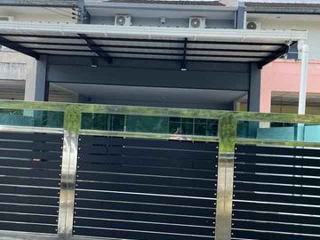 Terraced House for sale in Serian, Bahagian Serian
