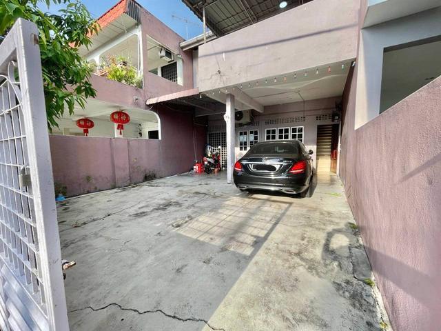 Terraced House for sale in Batu Pahat, Johor