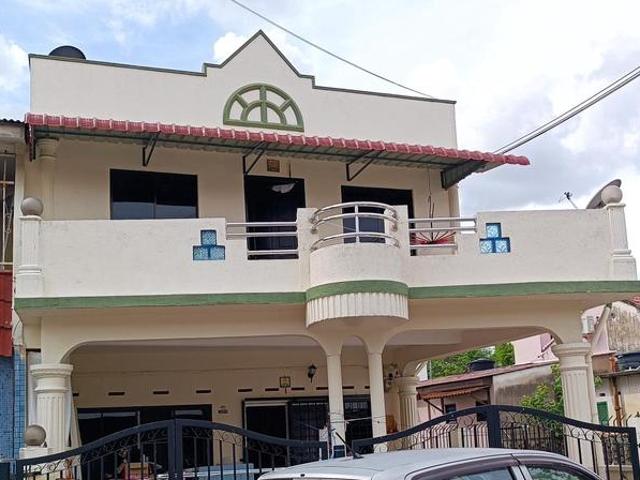 Terraced House for sale in Malaka