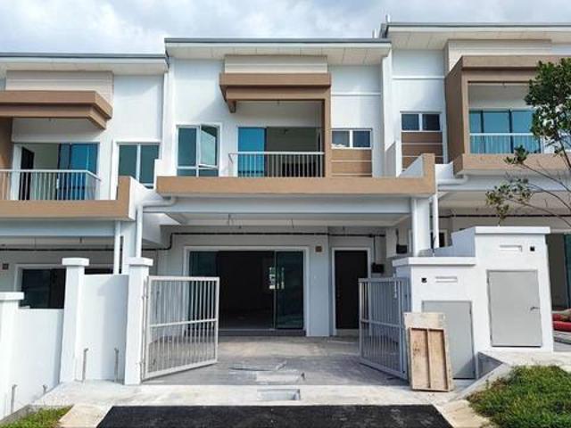Terraced House for sale in Tanjong Sepat, Selangor