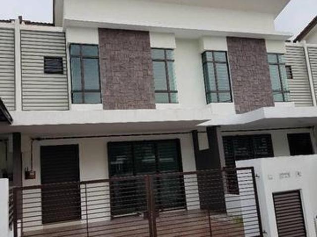 Terraced House for sale in Tanjong Sepat, Selangor