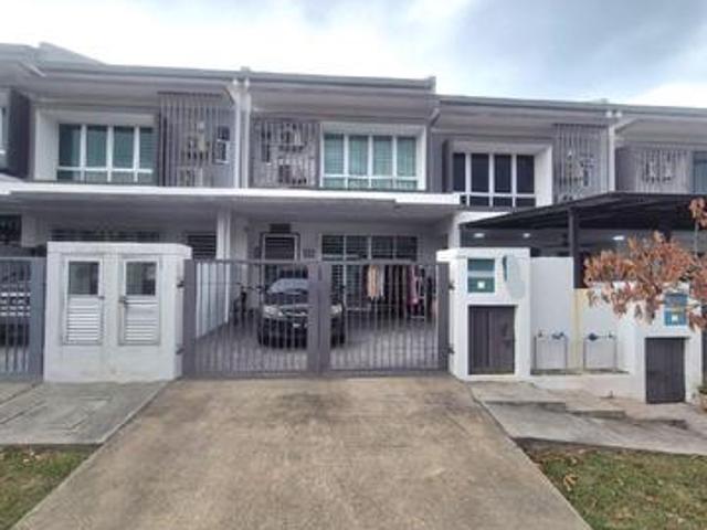 Terraced House for sale in Tanjong Sepat, Selangor