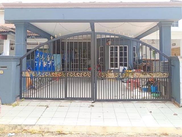 Terraced House for sale in Tanjong Sepat, Selangor