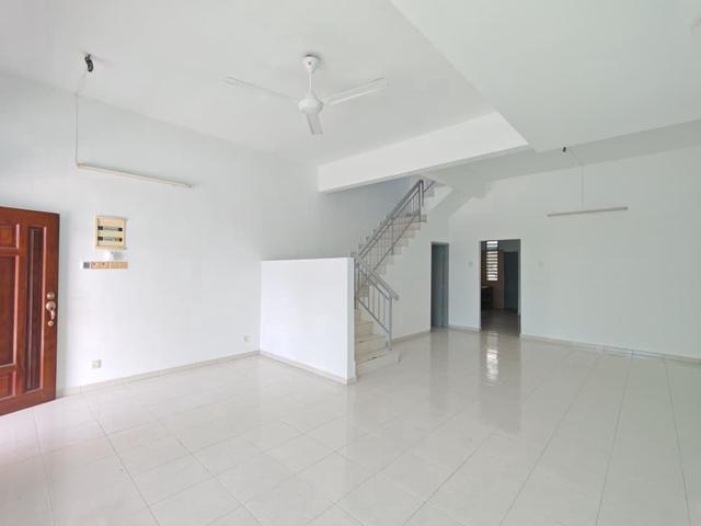 Terraced House for rent in Wellesley, Penang