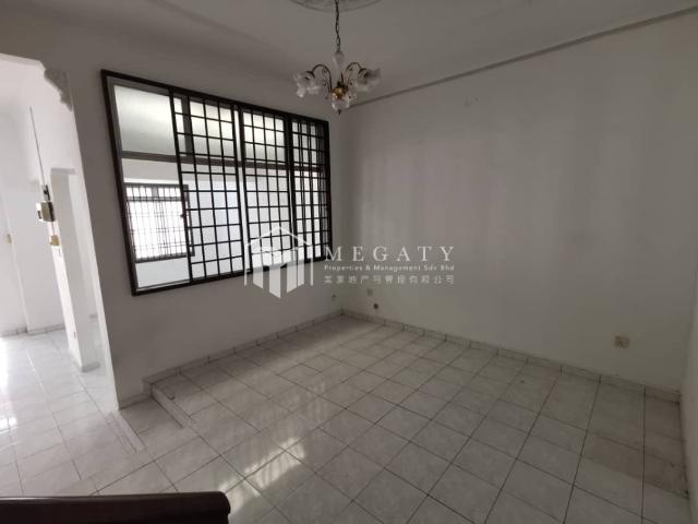House for rent in Taman Johor Jaya, Plentong