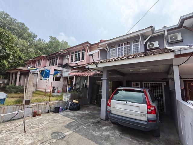 Terraced House for sale in Seri Kembangan, Majlis Bandaraya Subang Jaya