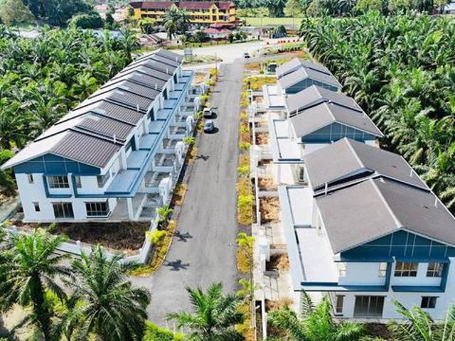 Terraced House for sale in Kuala Selangor, Selangor