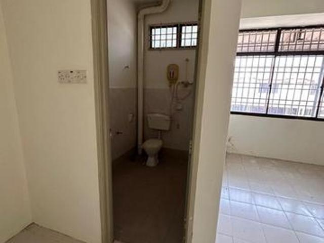 Terraced House for rent in Wellesley, Penang