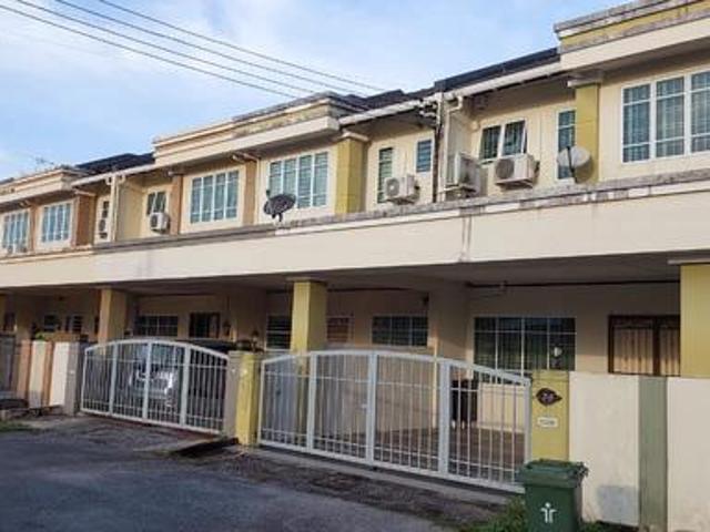 Terraced House for sale in Kuching, Bahagian Kuching