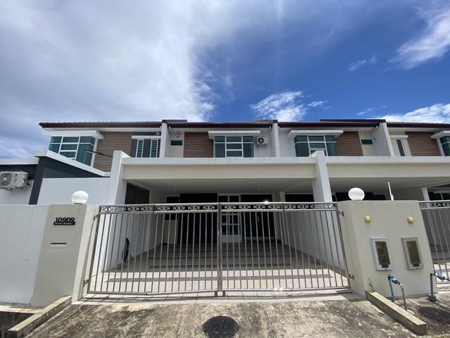 Terraced House for rent in Long Miri