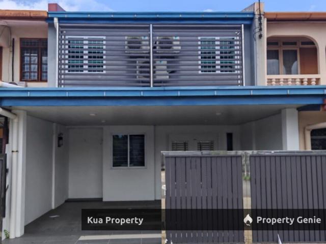 Terraced House for rent in Kuching