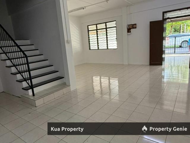 Terraced House for rent in Kuching