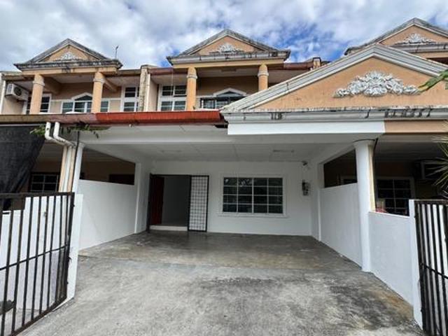 Terraced House for rent in Kuching