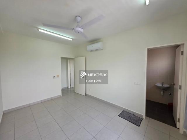 Residential House for sale in Kuching, Bahagian Kuching