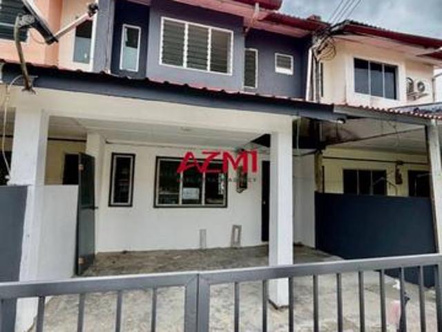 Terraced House for sale in Kuching