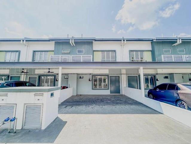 Terraced House for sale in Tanjong Sepat, Selangor