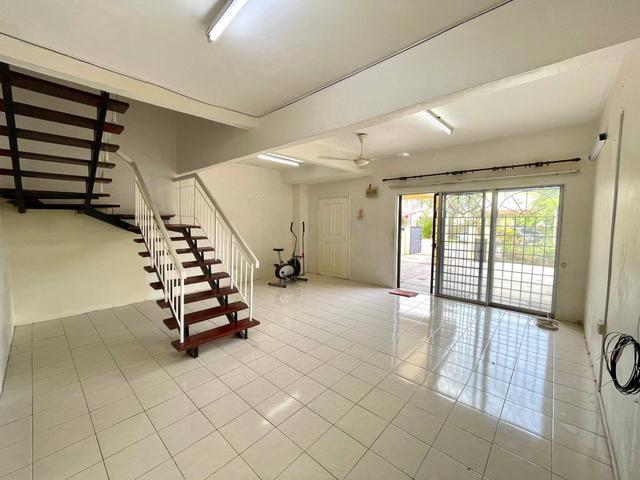 Terraced House for sale in Petaling, Subang Jaya