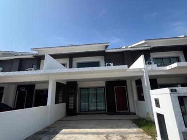 Terraced House for sale in Wellesley, Penang