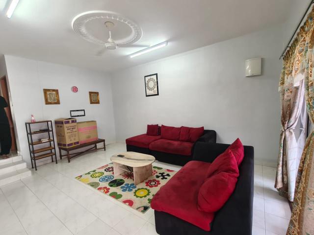 Terraced House for rent in Malaka