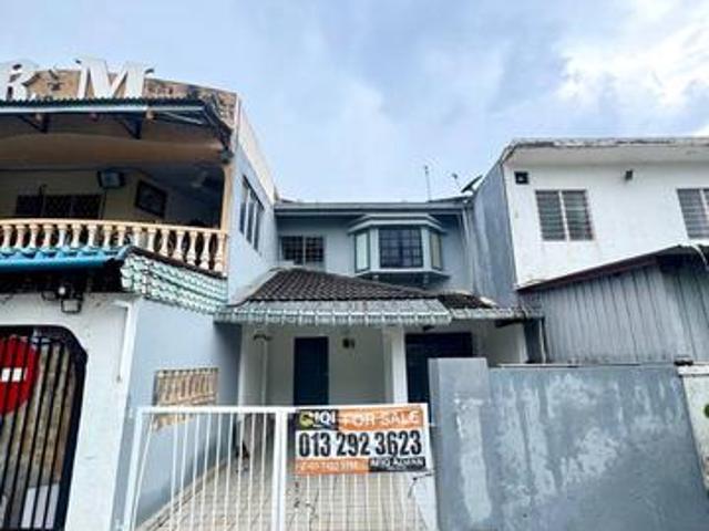 Terraced House for sale in Country Heights Damansara, Kuala Lumpur