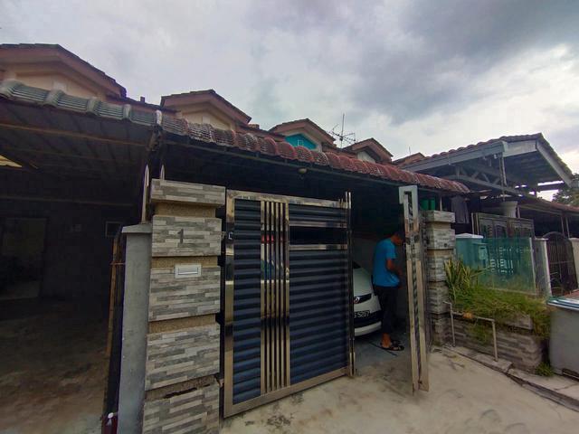 Terraced House for rent in Ulu Tiram, Johor