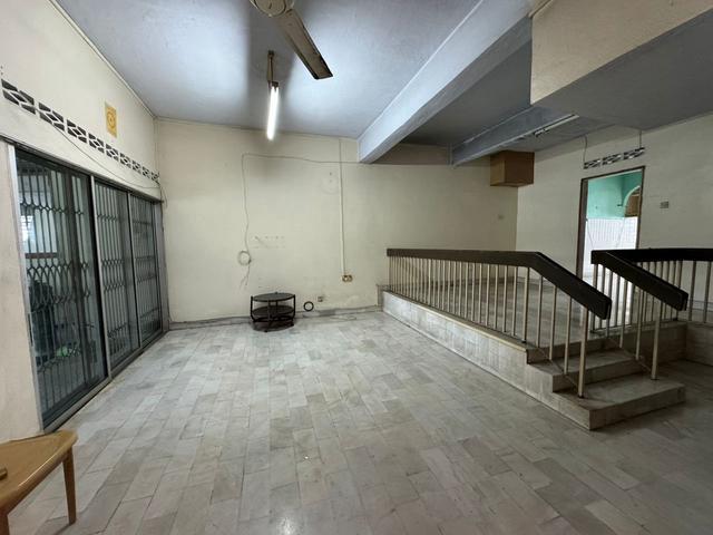 Terraced House for sale in Tanjong Sepat, Selangor