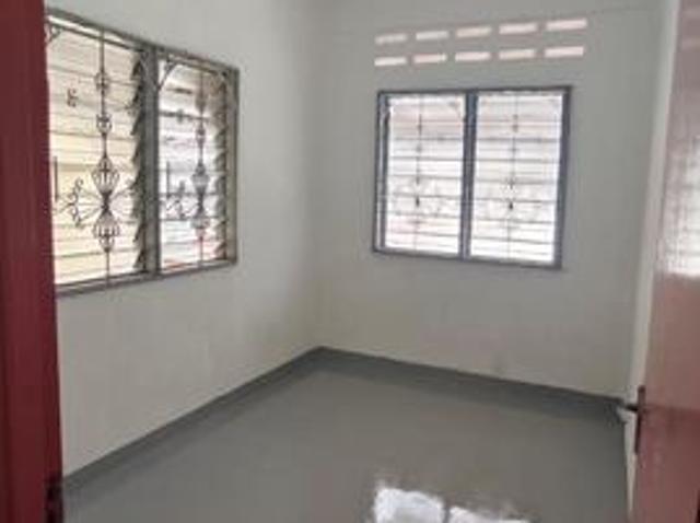 Terraced House for rent in Barat Daya, George Town
