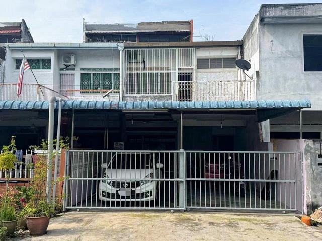 Terraced House for sale in Tanjong Sepat, Selangor