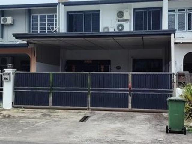 Terraced House for rent in Kuching, Bahagian Kuching