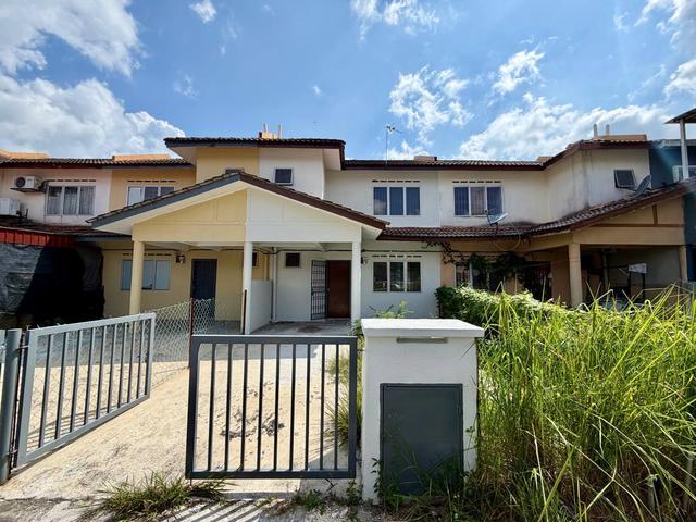 Terraced House for sale in Banting, Selangor