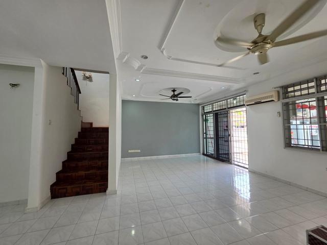 Terraced House for sale in Cheng, Malaka