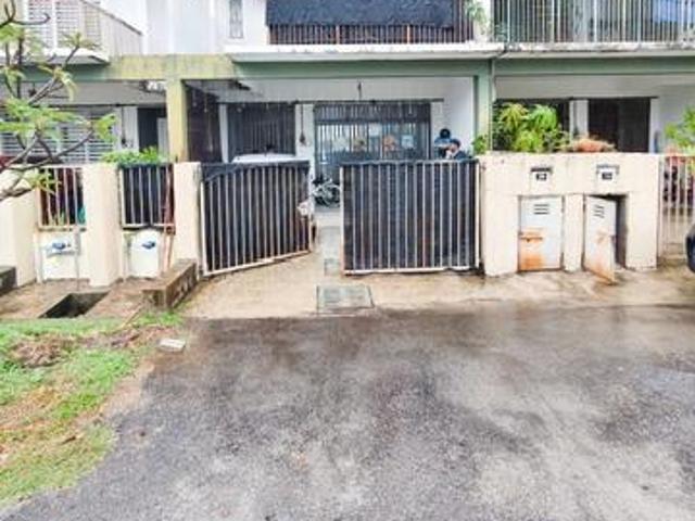 Terraced House for sale in Tanjong Sepat, Selangor