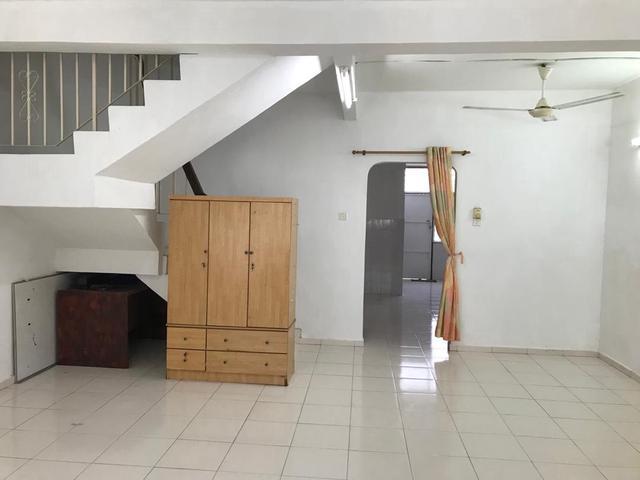 Terraced House for rent in Barat Daya, George Town