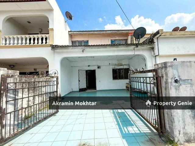 Terraced House for sale in Langat, Selangor