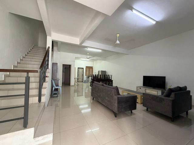 Terraced House for rent in Malaka