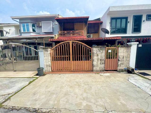 Terraced House for sale in Country Heights Damansara, Kuala Lumpur