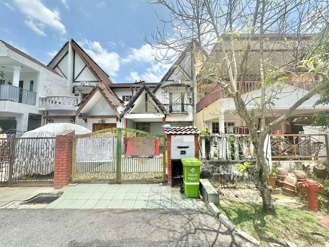 Terraced House for sale in Country Heights Damansara, Kuala Lumpur