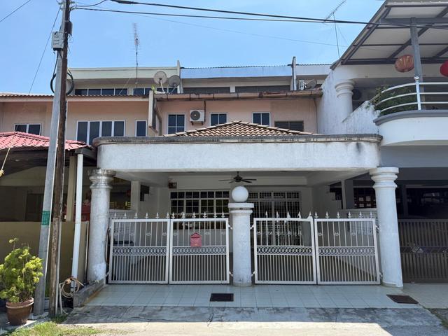 Terraced House for sale in Batu Pahat, Johor