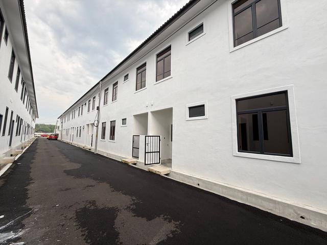 Terraced House for sale in Malaka