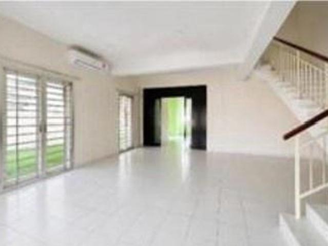 Terraced House for sale in Long Miri