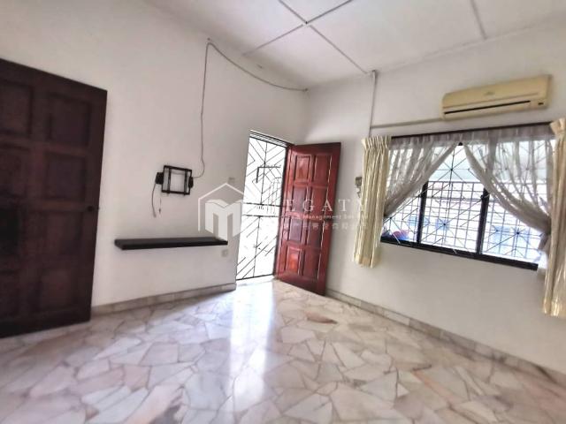 House for rent in Taman Ungku, Johor Bahru