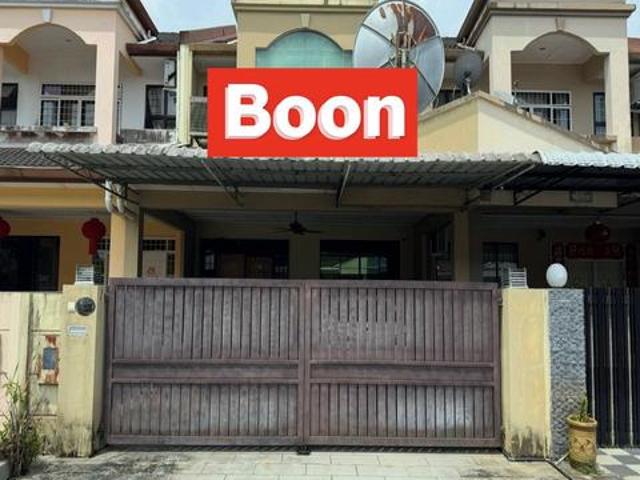 Terraced House for sale in Kuching, Bahagian Kuching