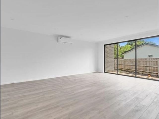 Townhouse for rent in Wantirna South, Melbourne