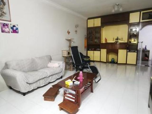 Townhouse for sale in Barat Daya, George Town