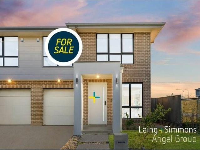 Townhouse for sale in Sydney, New South Wales