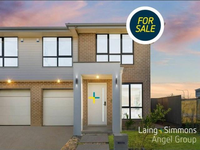 Townhouse for sale in Sydney, New South Wales