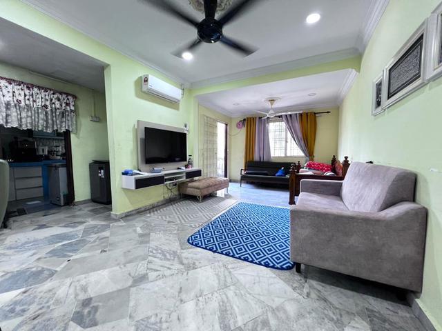 Townhouse for sale in Petaling, Alam Impian
