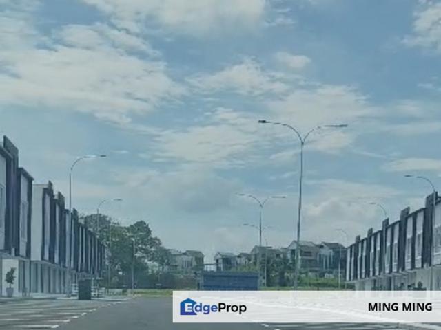 Shop for rent in Sendayan Village, Negeri Sembilan